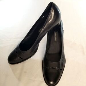 Etienne Aigner Everett Shoe Size 11 Black Slip On Pumps Heel Vintage Cut Outs
